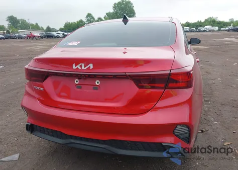 2024 Kia Forte Lxs из США, поврежденный, VIN 3KPF24AD2RE710017